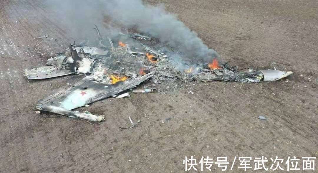神秘黑猫
